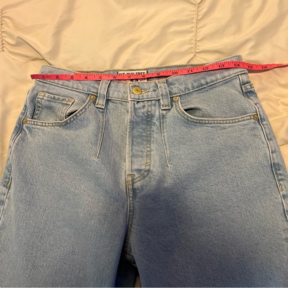 We The Free Light Blue Jeans - Picture 11 of 14